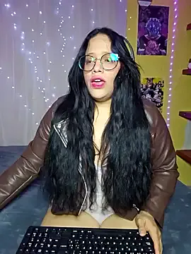 MiahParker – webcam model profile photo Image 2