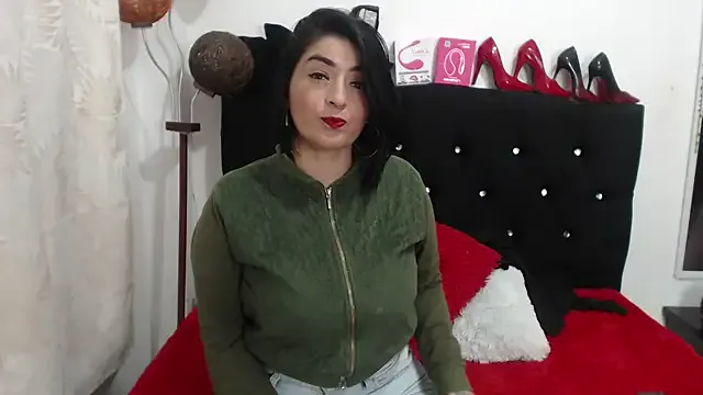 NANA_7 – webcam model profile photo Image 13