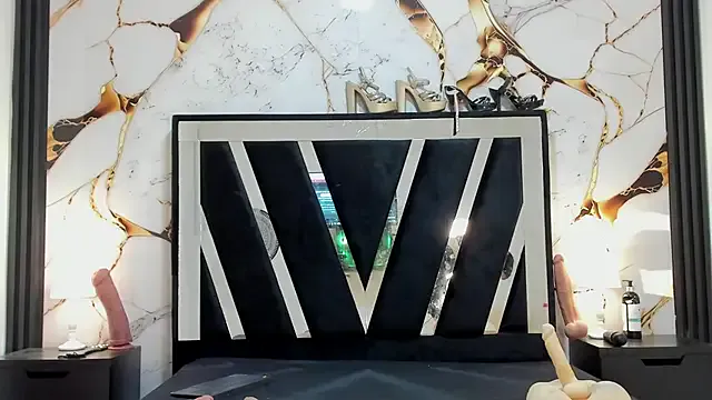 JuliCarter – webcam model profile photo Image 2