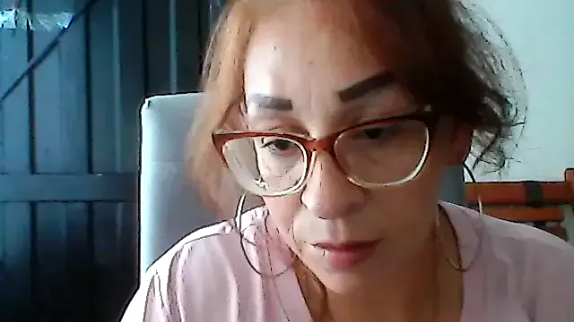 Humsafar-HDX-13 – webcam model profile photo Image 11