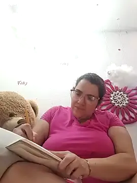  – webcam model profile photo Image 2