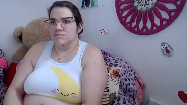  – webcam model profile photo Image 3
