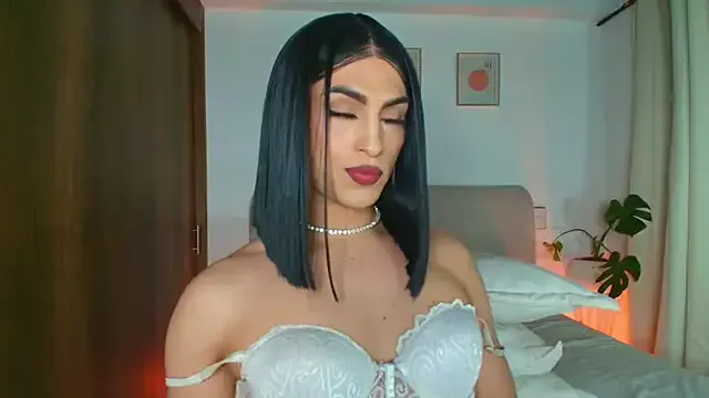 roouse – webcam model profile photo Image 7