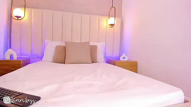 emma05 – webcam model profile photo Image 8