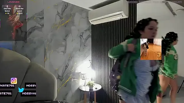 SelenaMontreal – webcam model profile photo Image 16