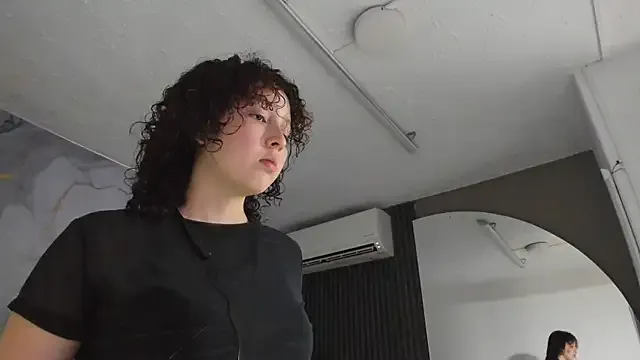 SelenaMontreal – webcam model profile photo Image 4