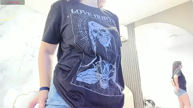 SelenaMontreal – webcam model profile photo Image 8