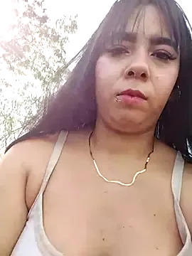 Megu_Melon – webcam model profile photo Image 2