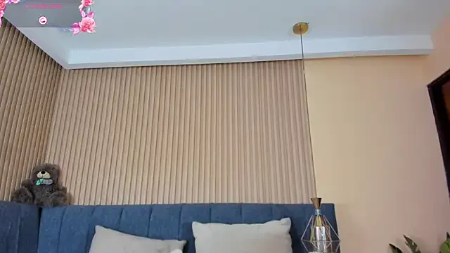 Mia--meow – webcam model profile photo Image 19