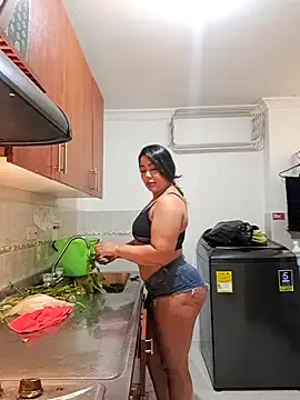 IvettePrice – webcam model profile photo Image 18
