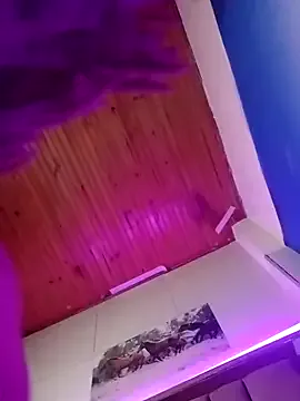 winter11 – webcam model profile photo Image 12