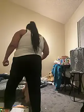 hina_porn – webcam model profile photo Image 2