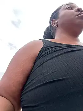 hina_porn – webcam model profile photo Image 5