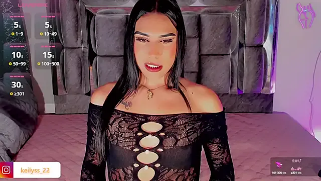 – webcam model profile photo Image 18