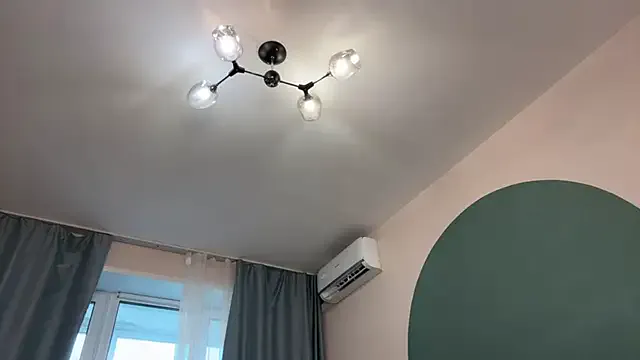 Melissa – webcam model profile photo Image 4