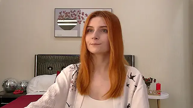 EmilyRussi – webcam model profile photo Image 5