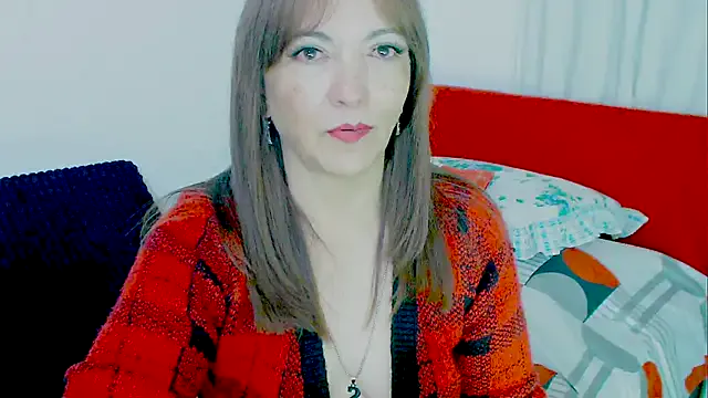 roouse – webcam model profile photo Image 11