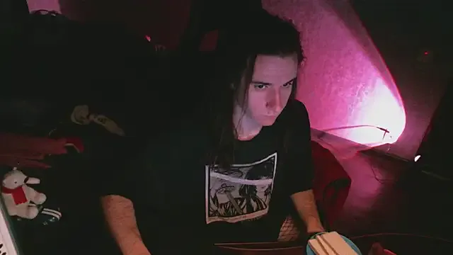 Luna_Samosienko – webcam model profile photo Image 11