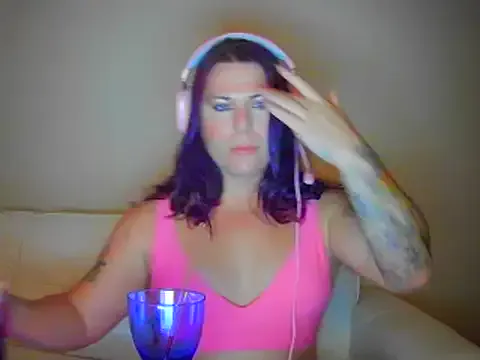 KevieWantsABoobJob – webcam model profile photo