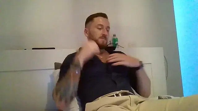 FragrantWind5 – webcam model profile photo Image 8