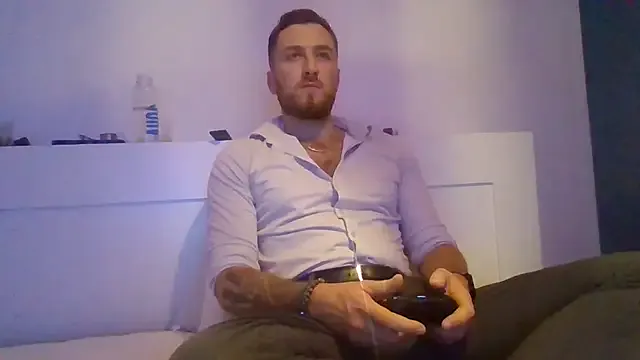 FragrantWind5 – webcam model profile photo Image 9