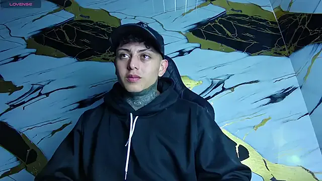 LOVE_MIREI_LOVE – webcam model profile photo Image 3