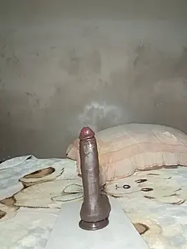 zui_lu – webcam model profile photo Image 17