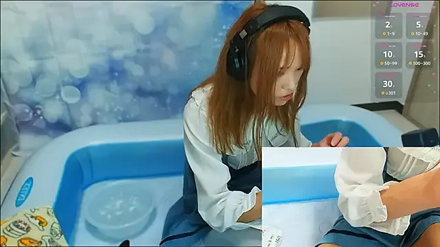 Megu_Melon – webcam model profile photo Image 3