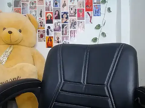 KendalVoos – webcam model profile photo Image 9