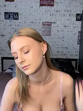 Sofiyaa_39 – webcam model profile photo Image 6