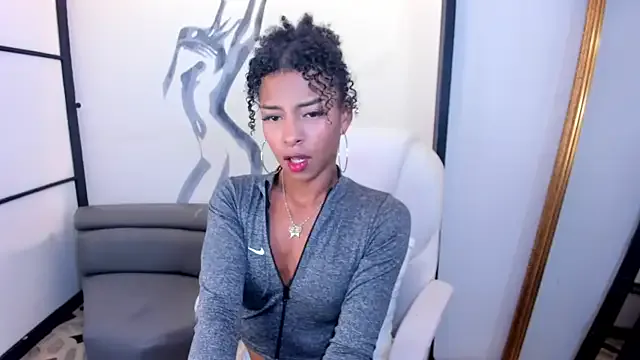 IvoryKath – webcam model profile photo Image 2