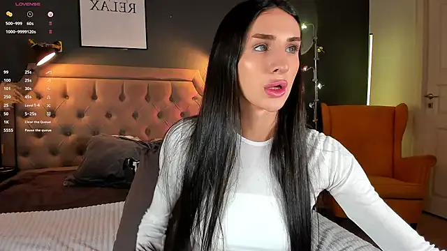  – webcam model profile photo Image 17