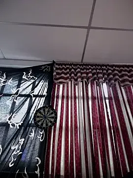 Yui-Ch – webcam model profile photo Image 7