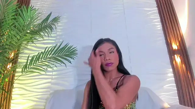 _Alicee_1 – webcam model profile photo Image 15