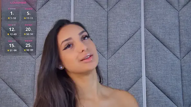 Megu_Melon – webcam model profile photo Image 13