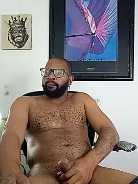 roouse – webcam model profile photo Image 18