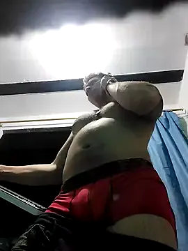 zui_lu – webcam model profile photo Image 2