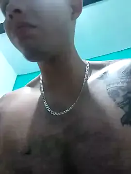 zui_lu – webcam model profile photo Image 6