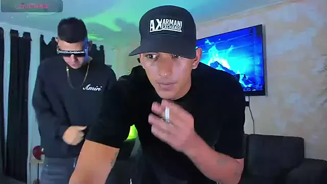 Yui-Ch – webcam model profile photo Image 16