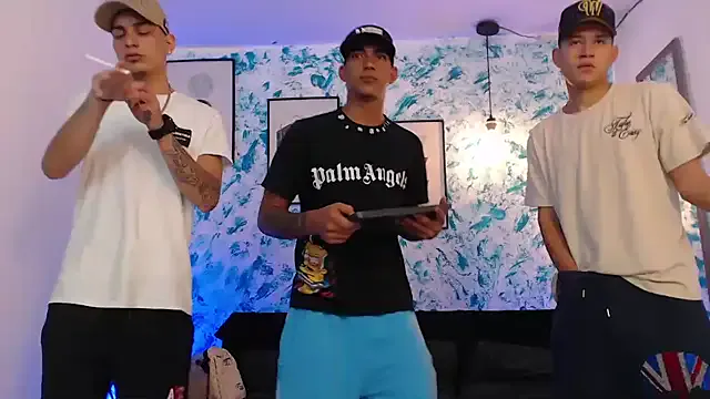 Yui-Ch – webcam model profile photo Image 19