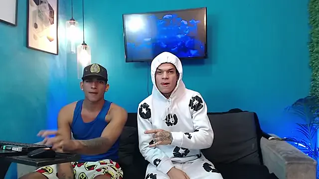 Yui-Ch – webcam model profile photo Image 5