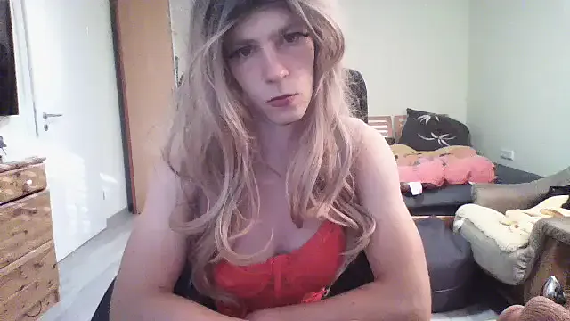 roouse – webcam model profile photo Image 4