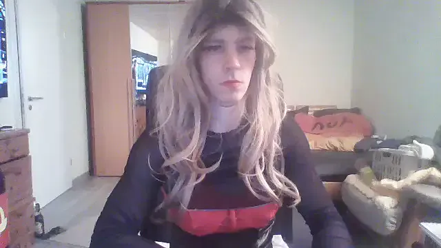 roouse – webcam model profile photo Image 7
