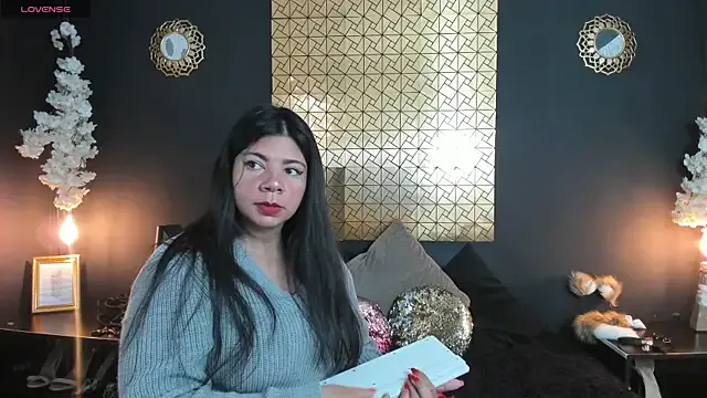 AliceSampaoli – webcam model profile photo Image 2