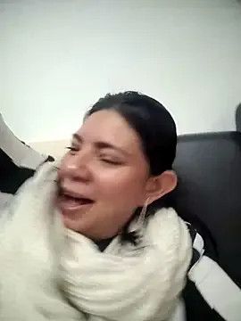 AliceSampaoli – webcam model profile photo Image 3