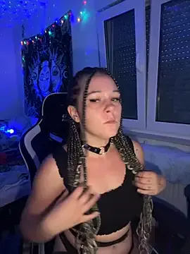 oxo_yuna_oxo – webcam model profile photo Image 11