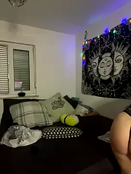 oxo_yuna_oxo – webcam model profile photo Image 16