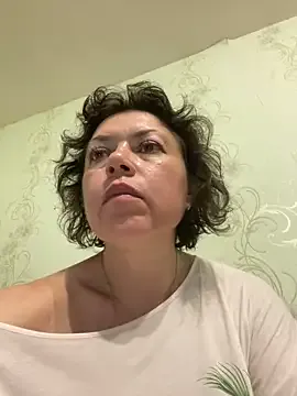 Yui-Ch – webcam model profile photo Image 4