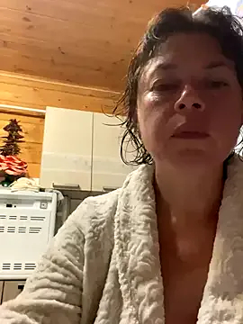 Yui-Ch – webcam model profile photo Image 5