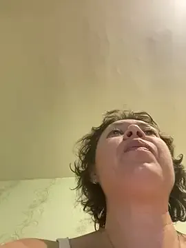 Yui-Ch – webcam model profile photo Image 6